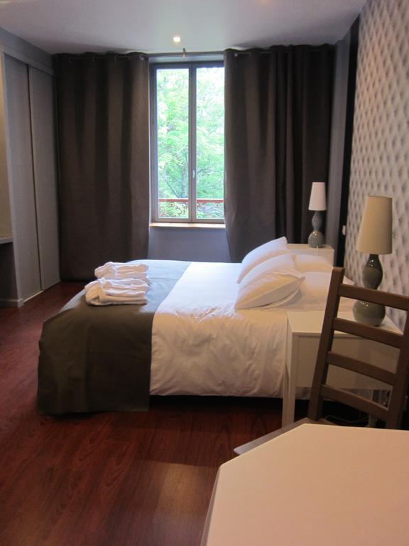 Hotel La Font Vineuse & Spa Saint-Pierre-d'Argencon Pokoj fotografie